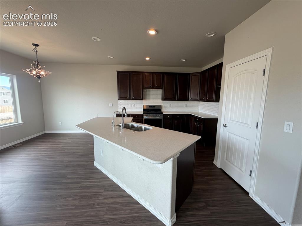 Image 7 of 38: Kitchen