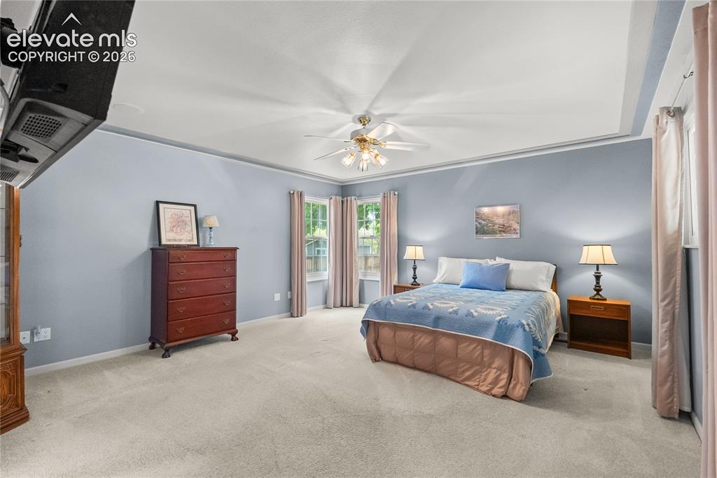 Image 4 of 42: Bedroom