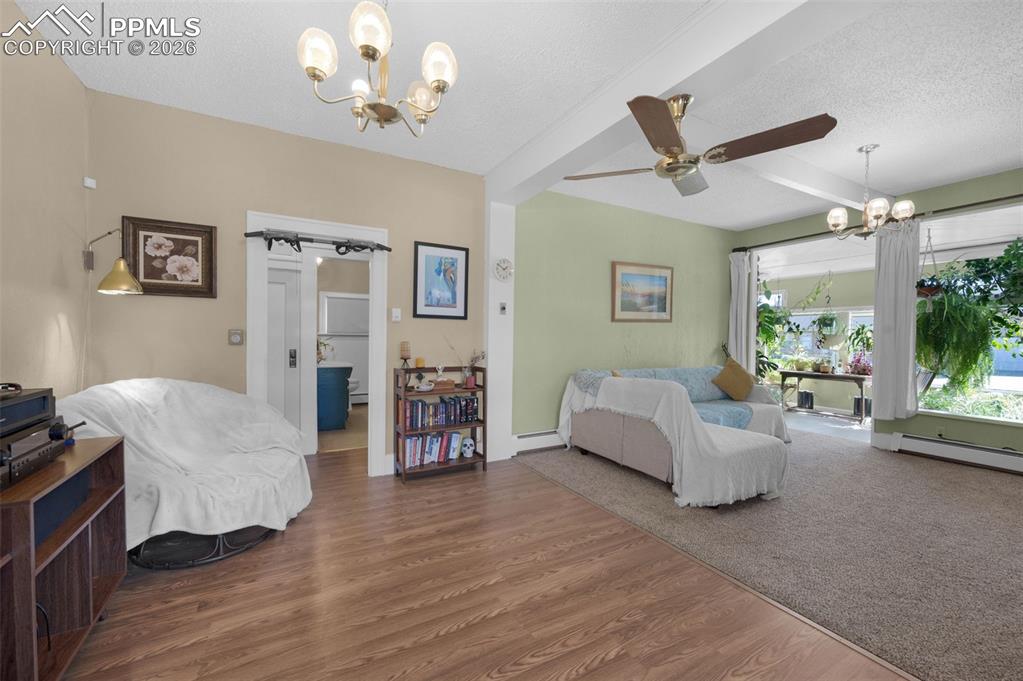 Image 10 of 36: Bedroom