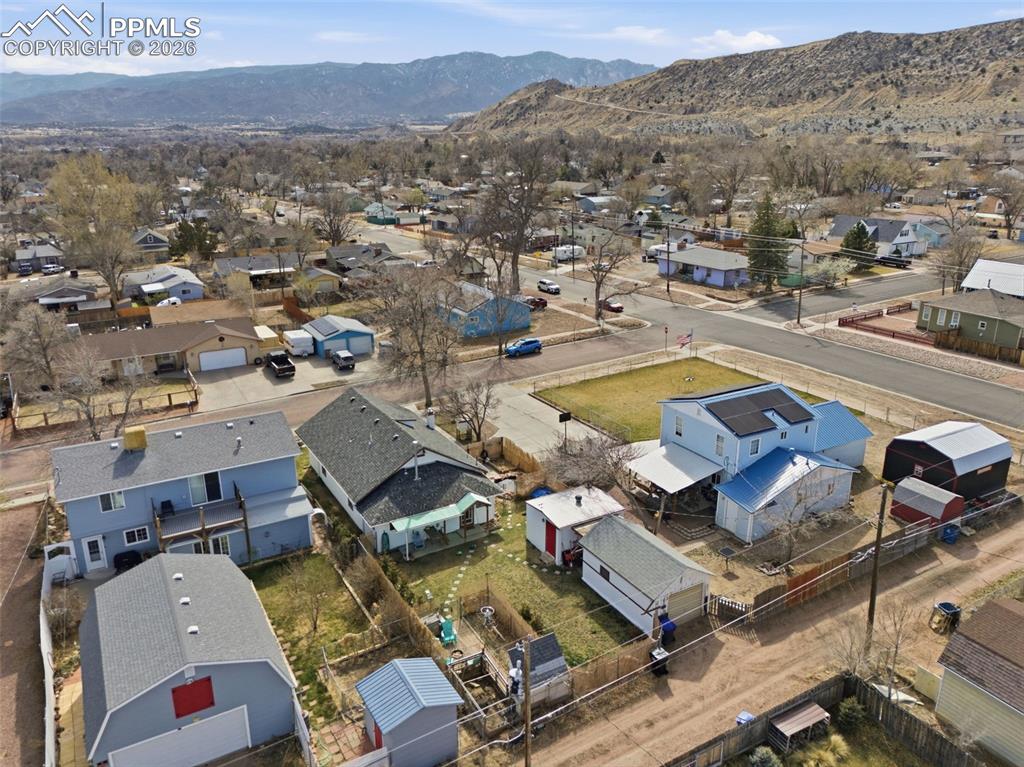 Image 33 of 36: Patio