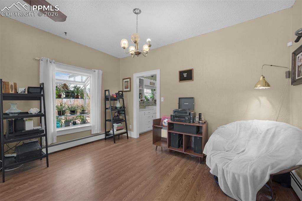 Image 9 of 36: Entry