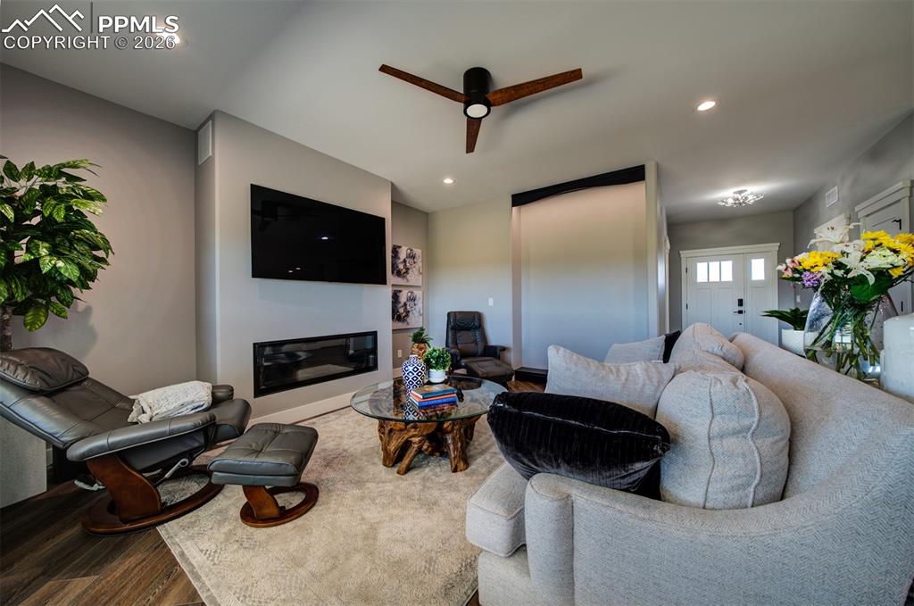 Image 18 of 40: No Description Available