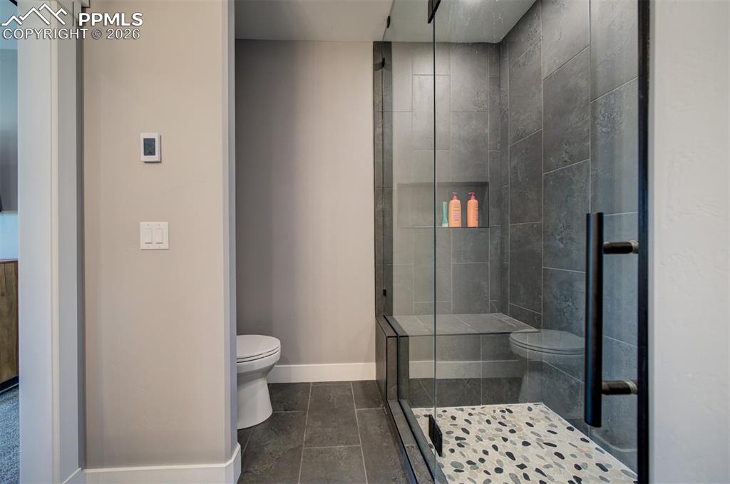 Image 25 of 40: No Description Available