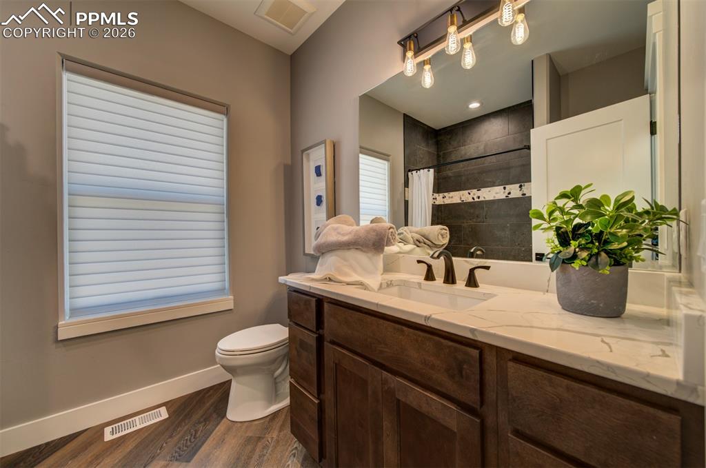 Image 33 of 40: No Description Available