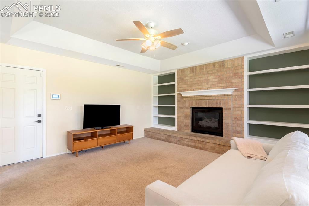 Image 14 of 42: Living Room