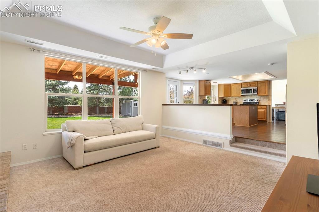 Image 15 of 42: Living Room