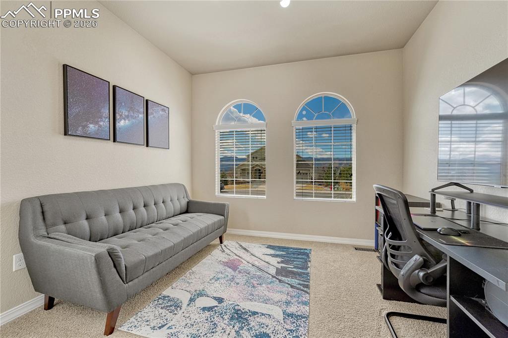 Image 31 of 49: Office