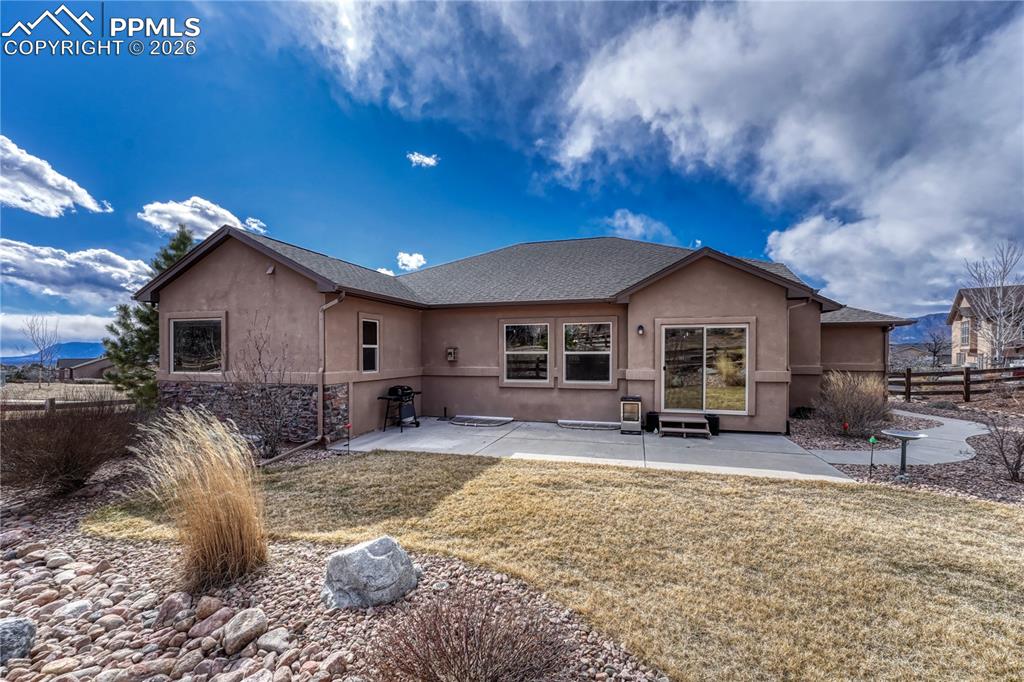 Image 49 of 49: Back of Structure