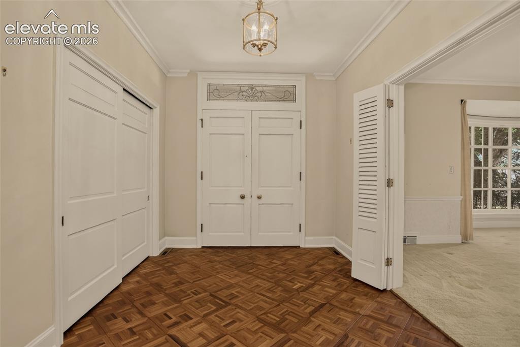 Image 5 of 49: Foyer.