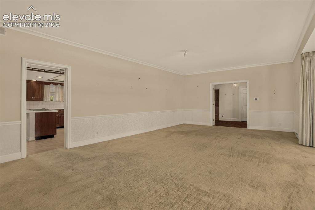 Image 8 of 49: Living room.