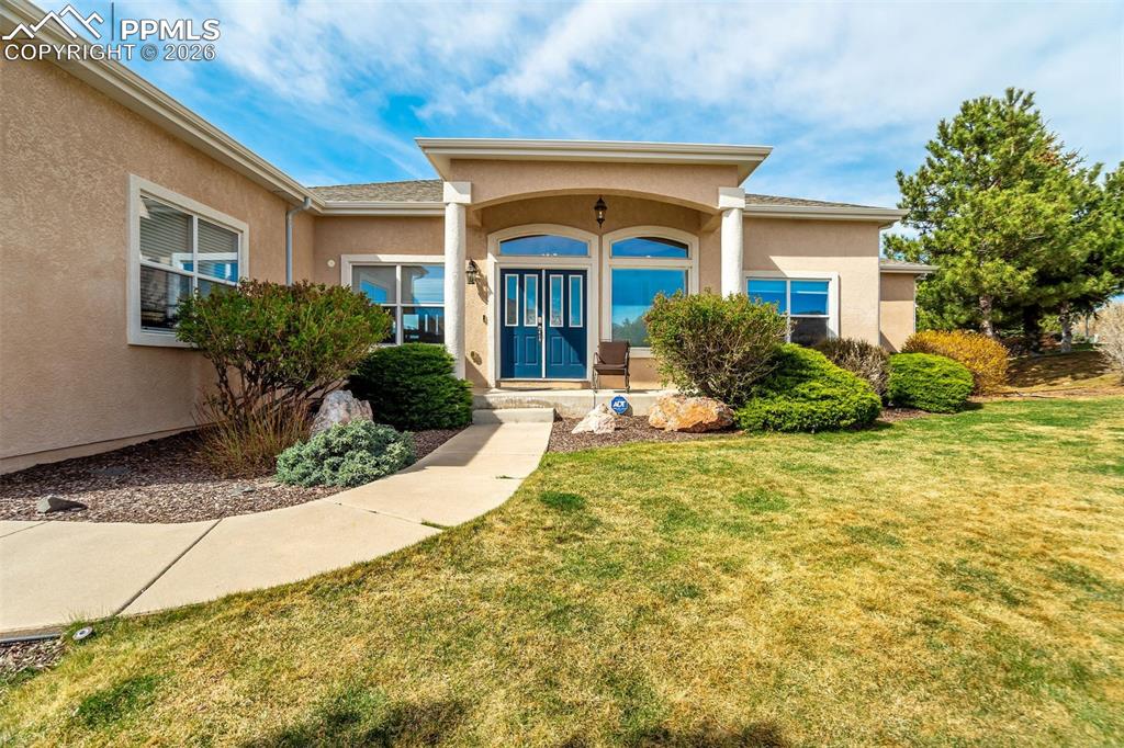 Image 3 of 50: Entry