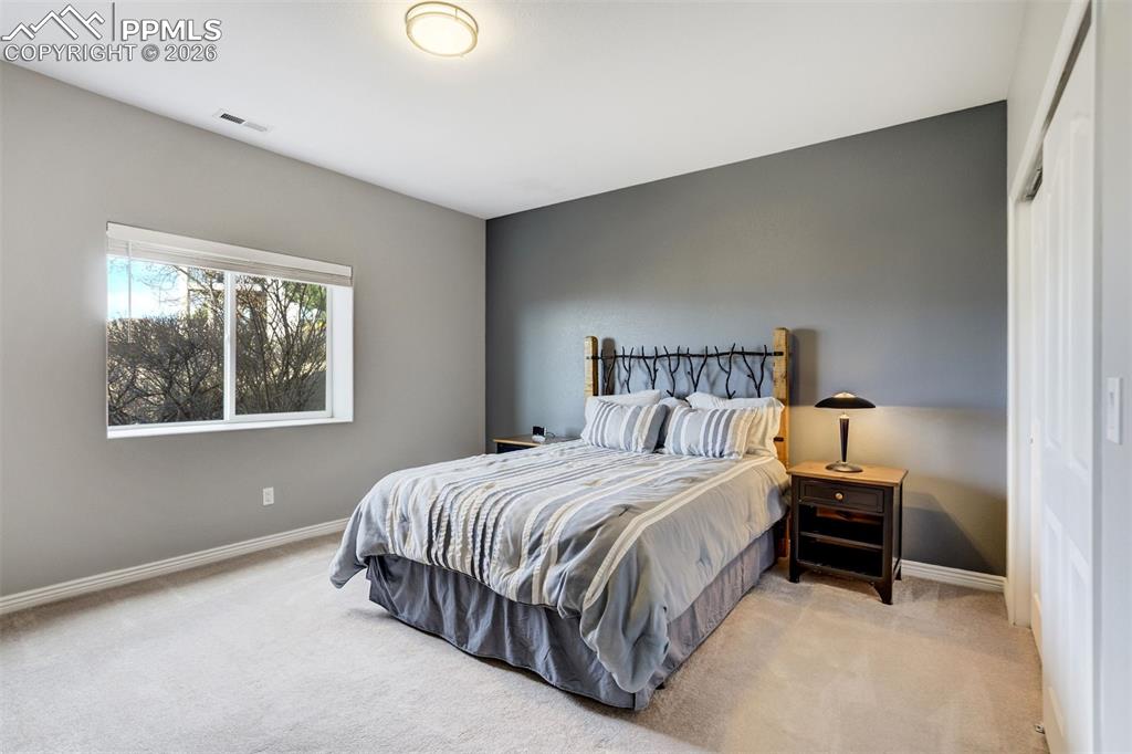 Image 43 of 50: Bedroom