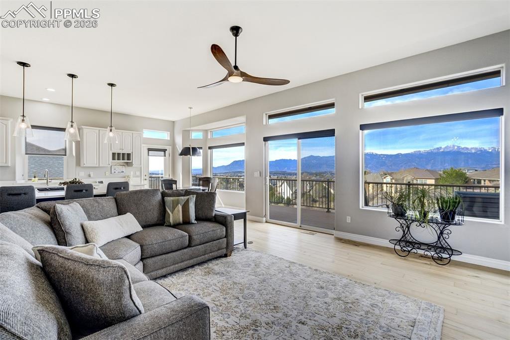 Image 9 of 50: Living Room