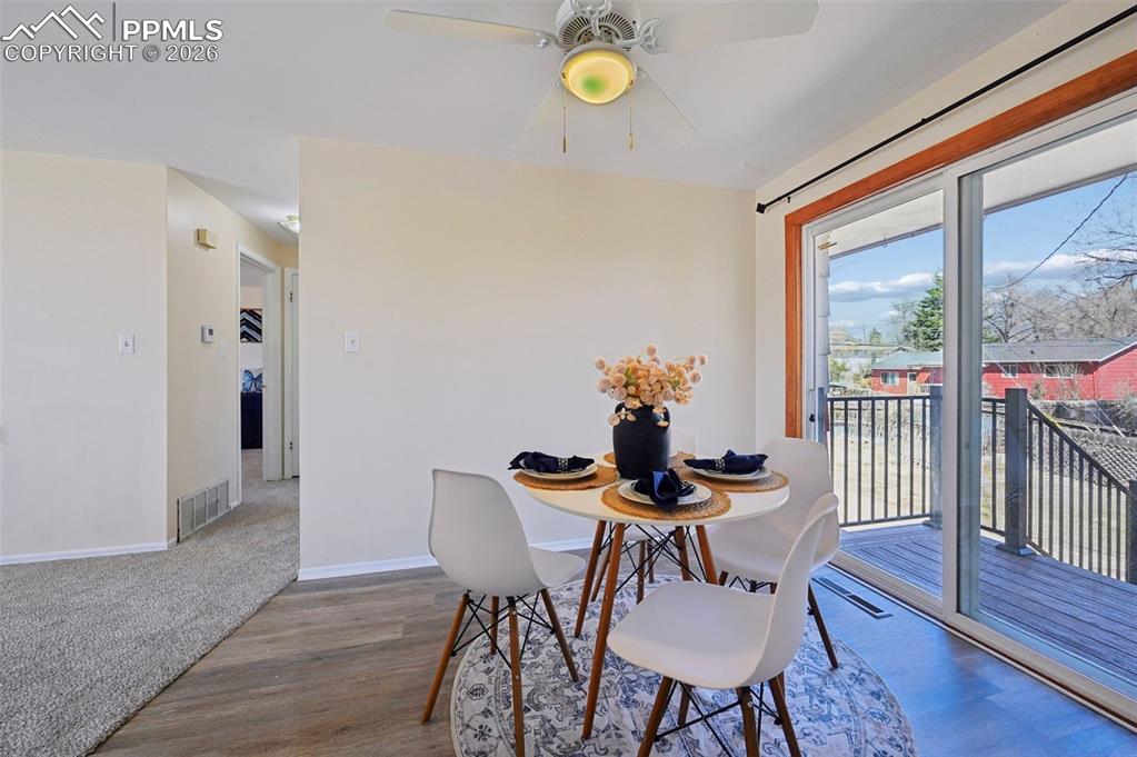 Image 10 of 39: Dining Area