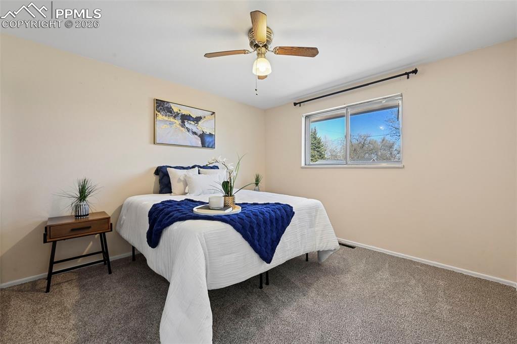 Image 12 of 39: Bedroom