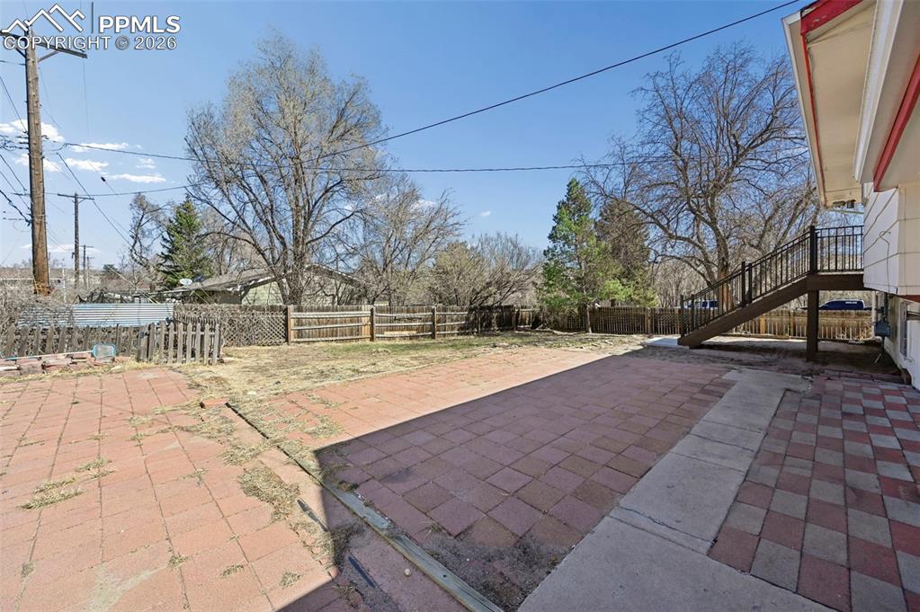 Image 27 of 39: Patio