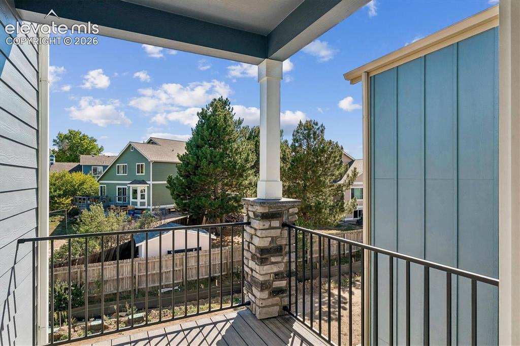 Image 19 of 22: Balcony