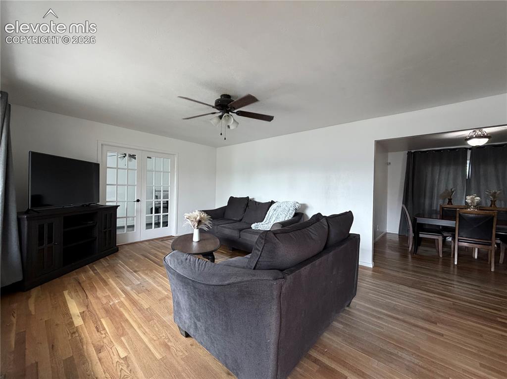 Image 8 of 20: Living Room