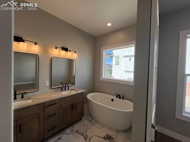 Image 24 of 49: Bathroom