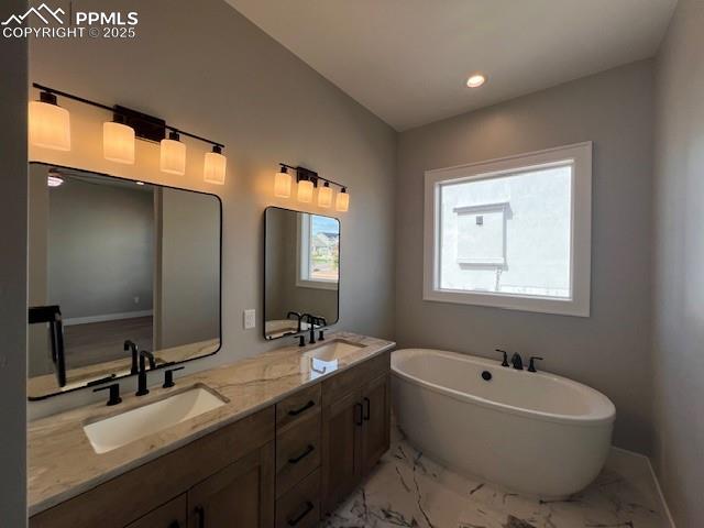 Image 25 of 49: Bathroom