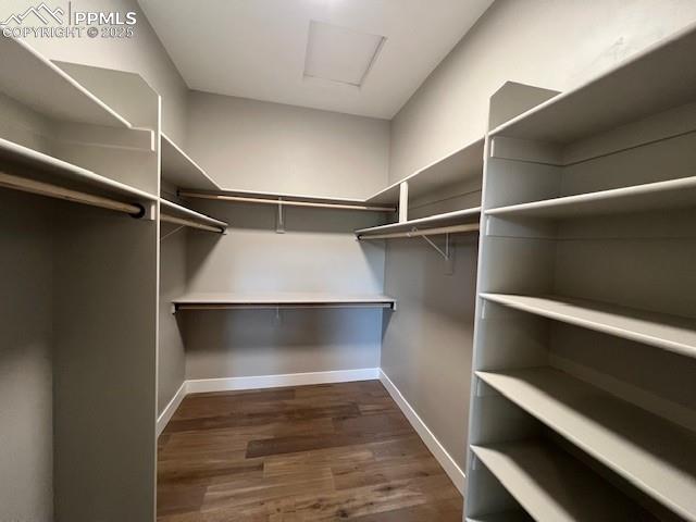 Image 31 of 49: Closet