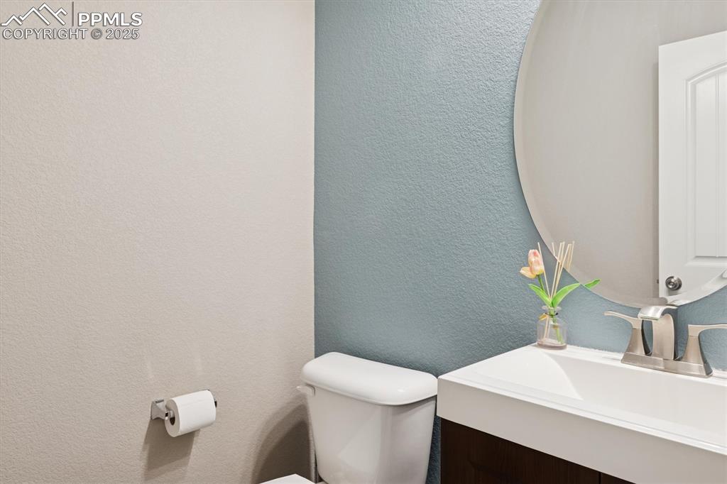 Image 14 of 45: Half bath on main floor