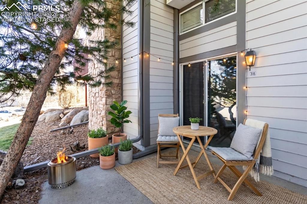 Image 45 of 50: Virtually Staged