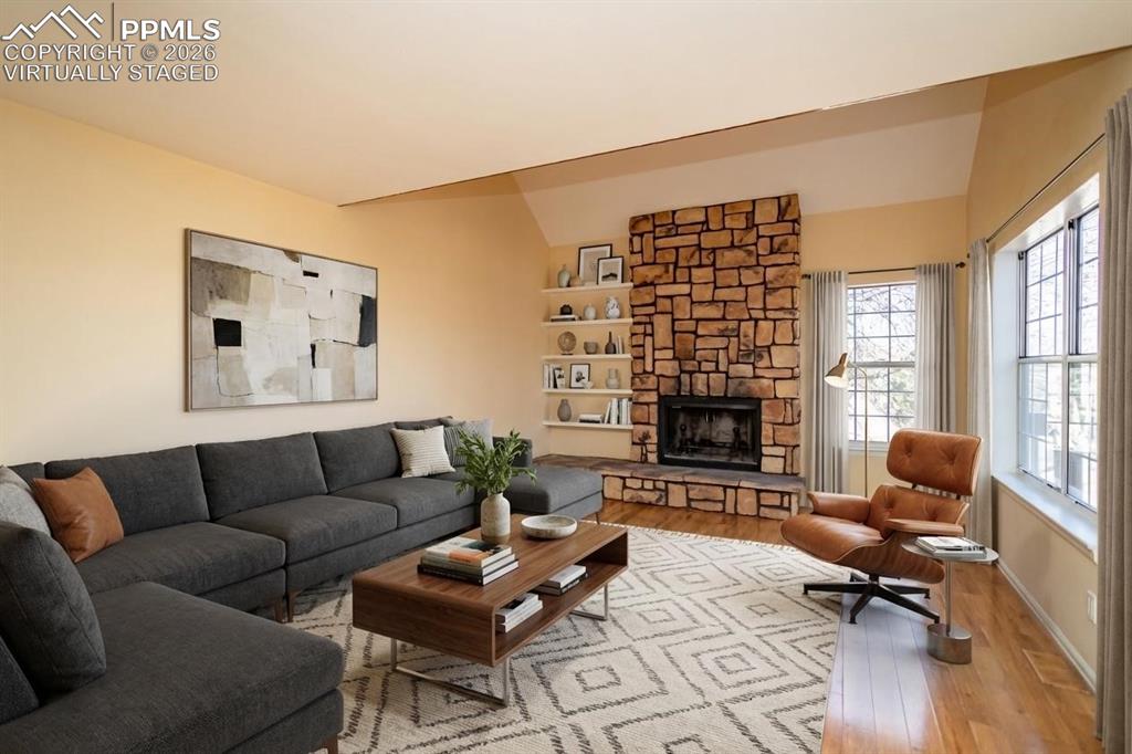 Image 8 of 50: Virtually Staged