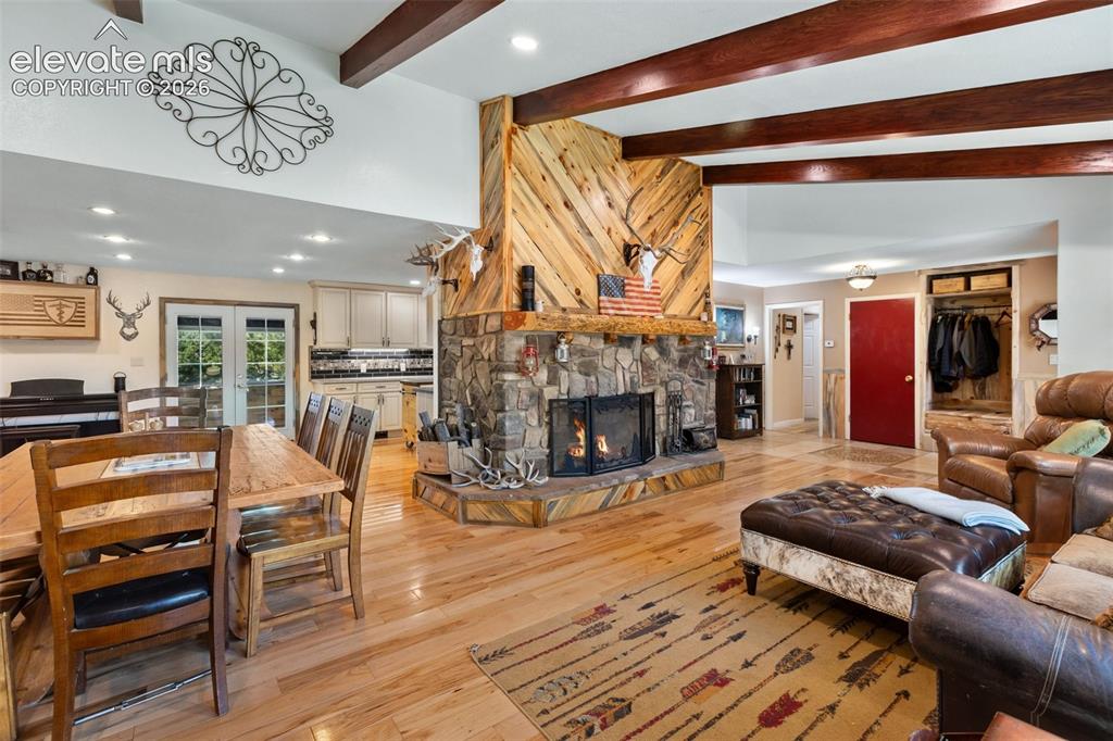 Image 15 of 48: Living Room