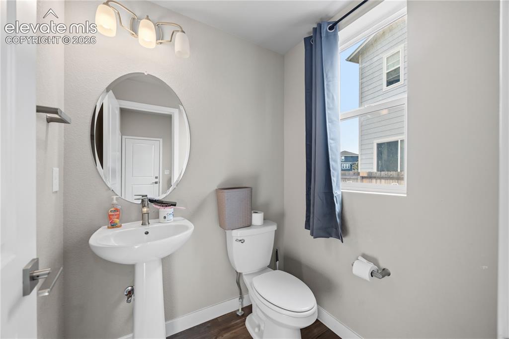 Image 16 of 45: Convenient main level Powder Bathroom.