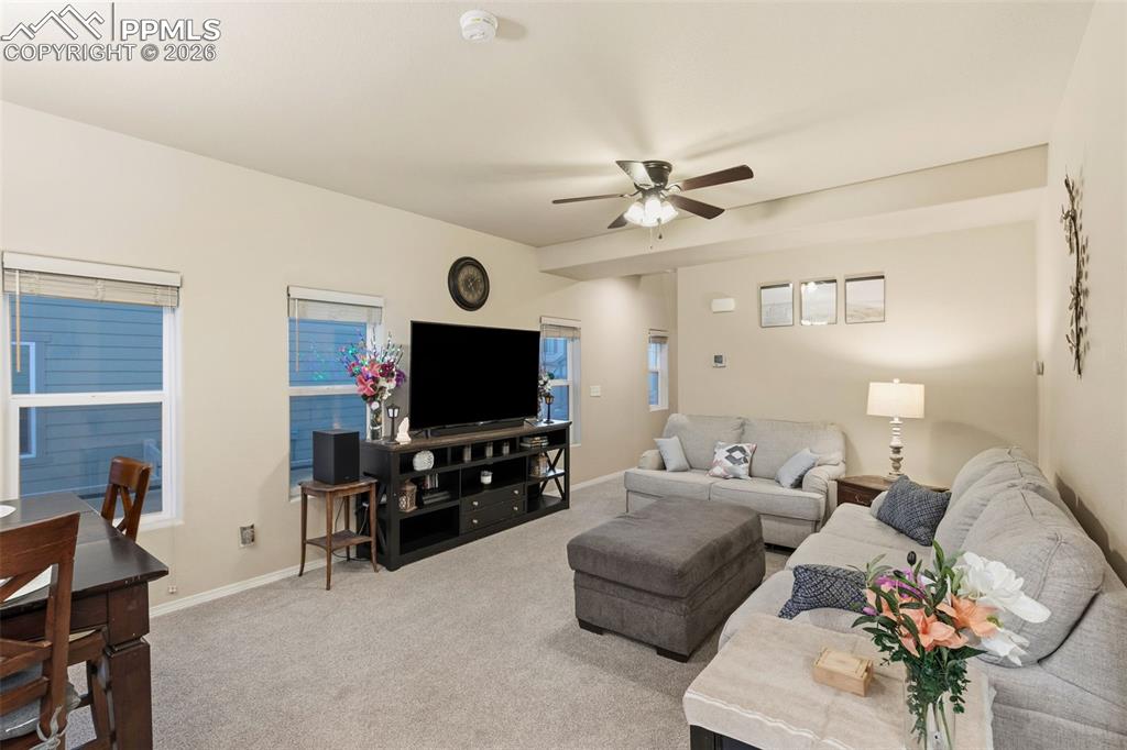 Image 5 of 27: Living Room