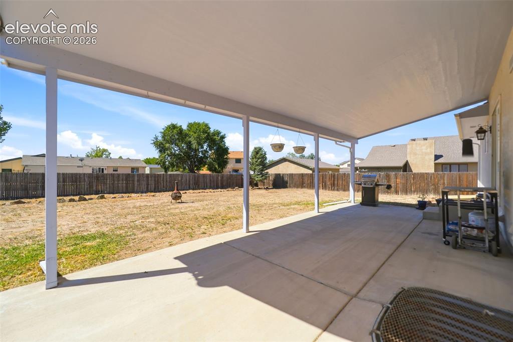 Image 37 of 46: Covered Patio - 31