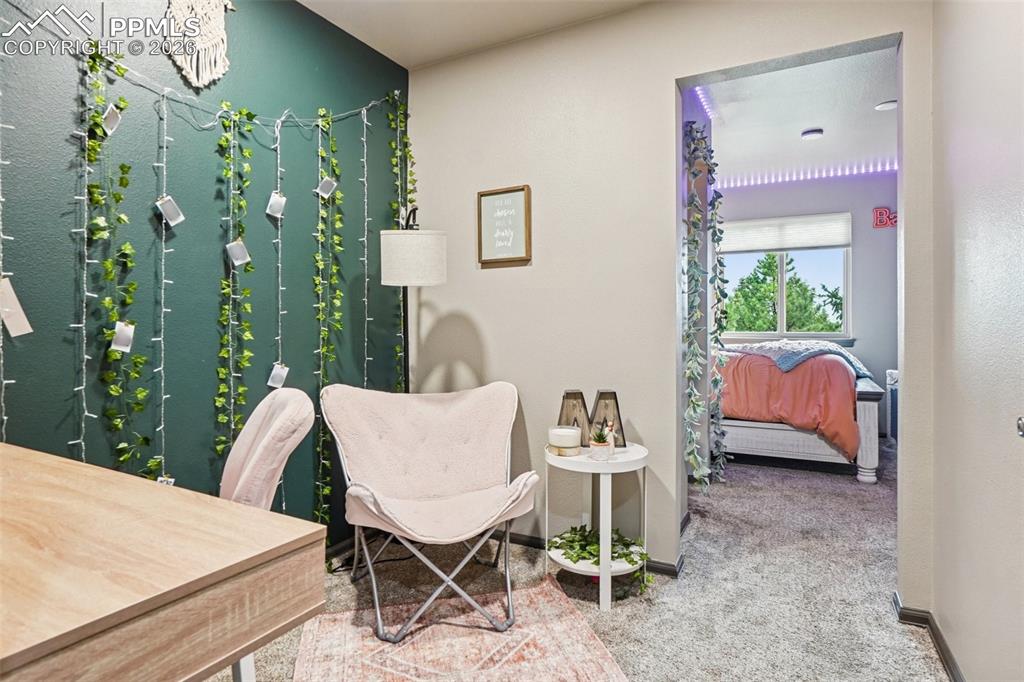 Image 21 of 49: Bathroom