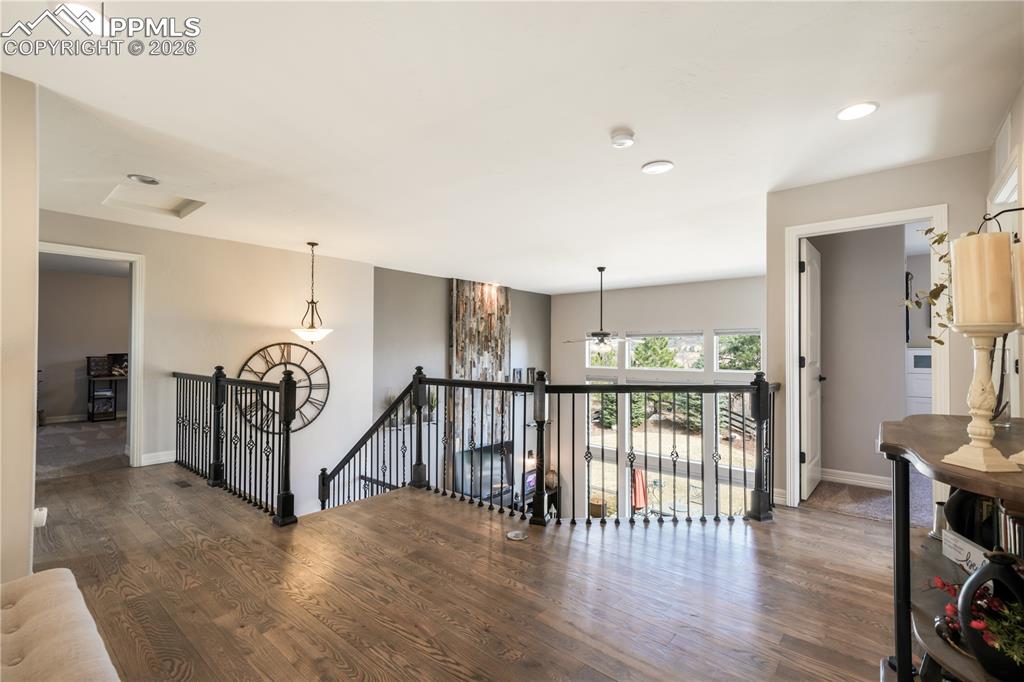 Image 22 of 50: Main level 1st bedroom