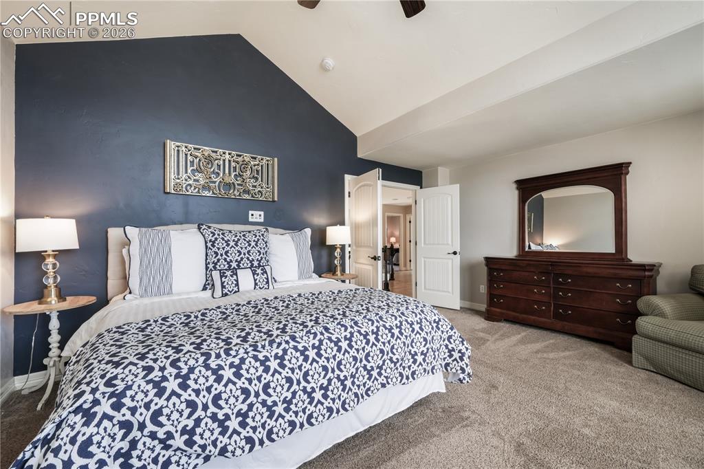 Image 25 of 50: Upstairs loft area