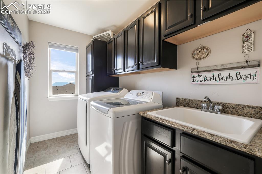 Image 33 of 50: Upper level 3rd bedroom