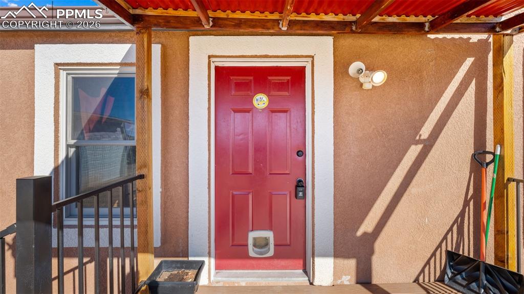 Image 3 of 42: Entry