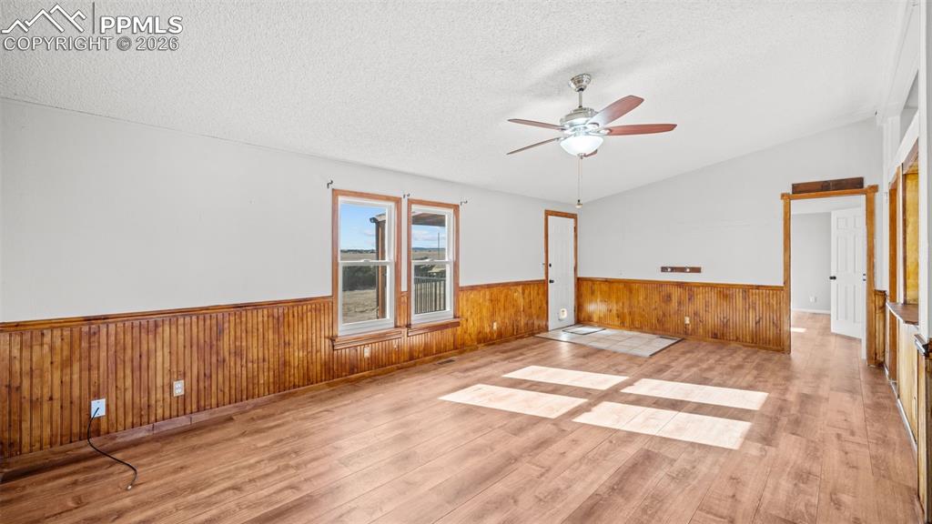 Image 7 of 42: Living Room