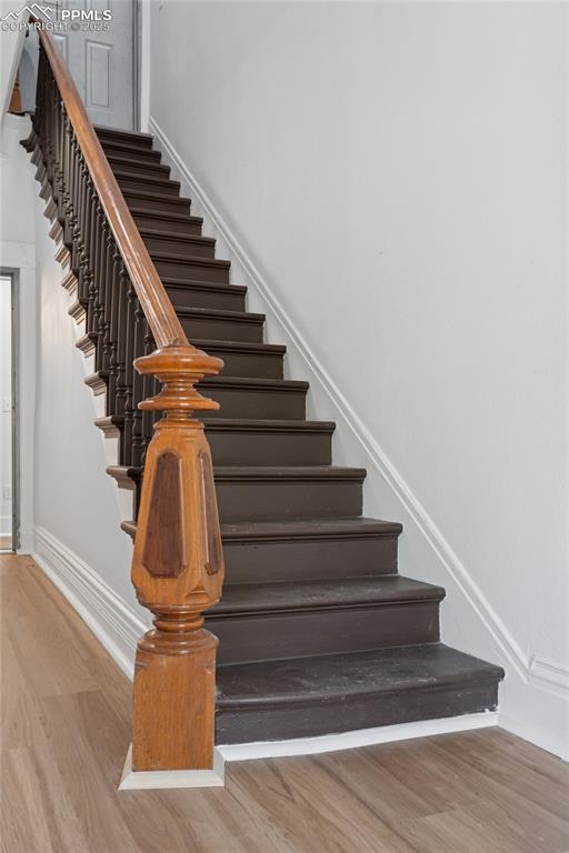 Image 24 of 49: Victorian stairs to 2nd flat