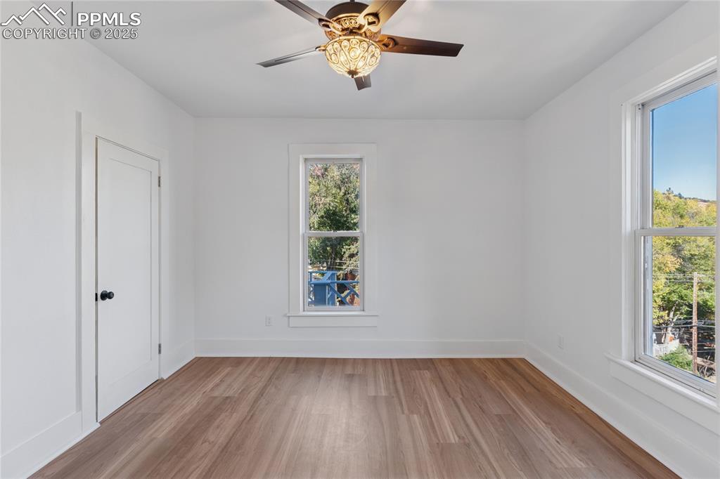 Image 35 of 49: 2nd-floor flat 3rd bedroom
