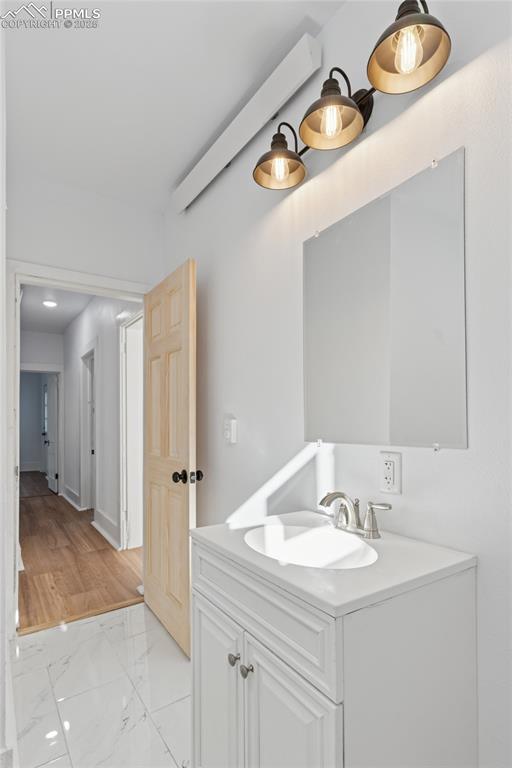 Image 36 of 49: 2nd-floor flat 2nd full bath
