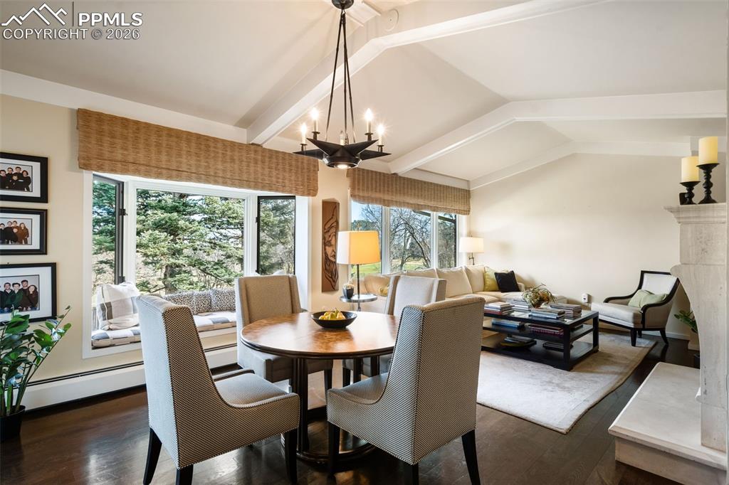 Image 24 of 50: Dining Area