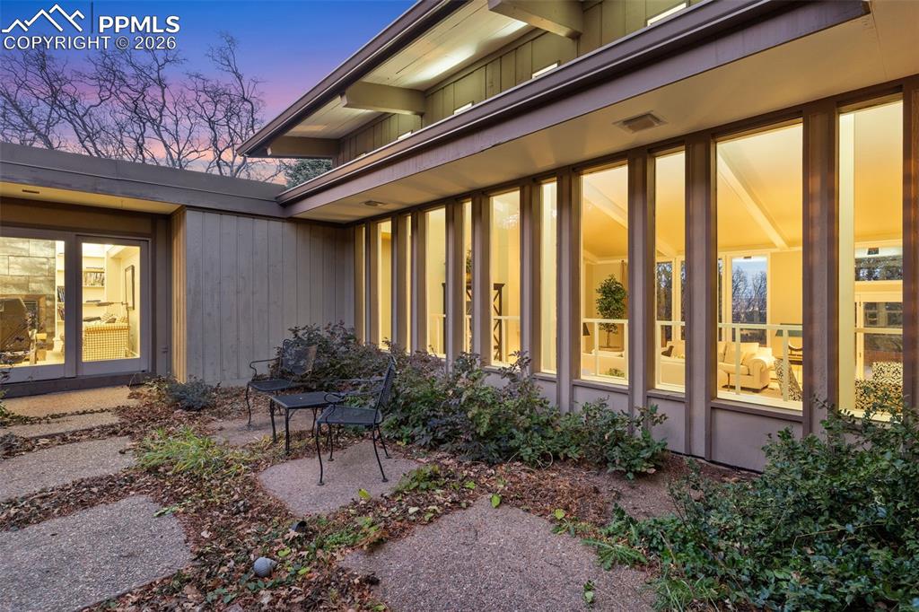 Image 42 of 50: Back of Structure