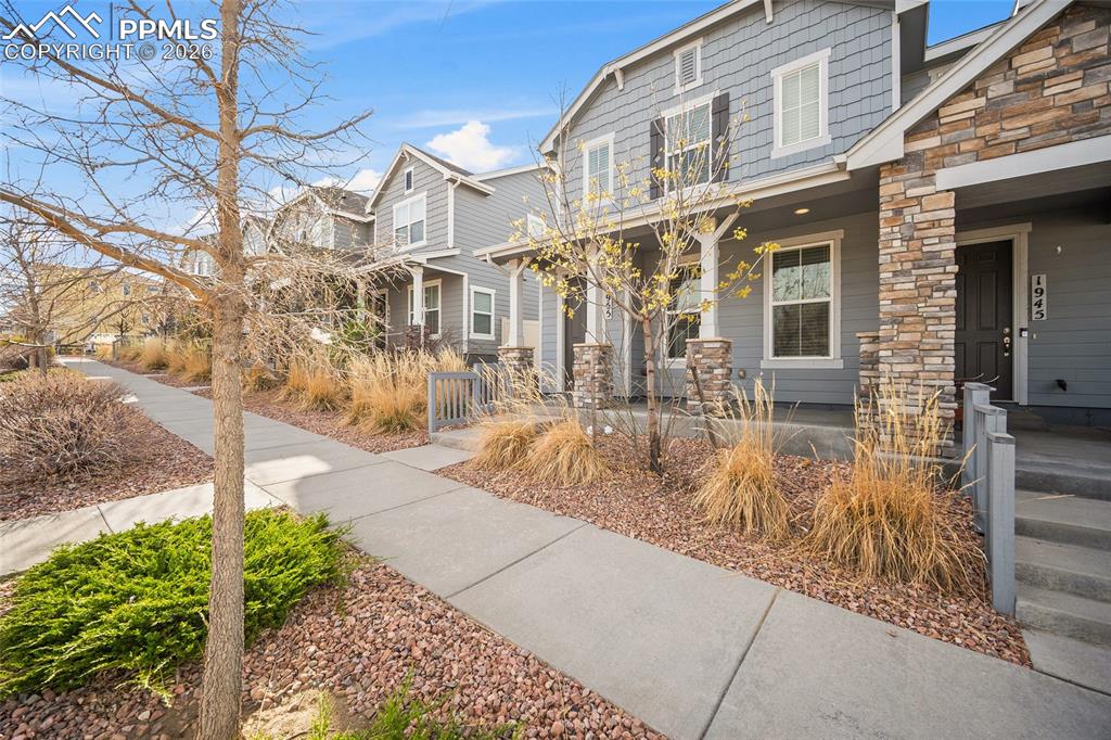 Image 2 of 32: Front of Structure