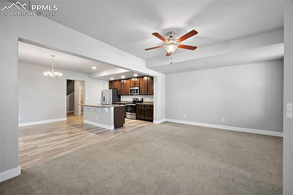 Image 3 of 32: Kitchen