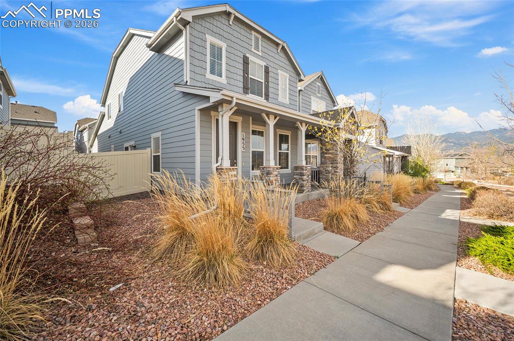 Image 31 of 32: Front of Structure