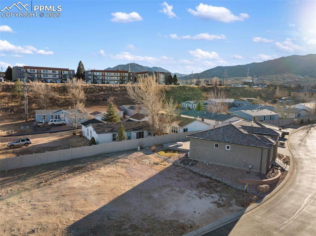 Image 3 of 12: No Description Available