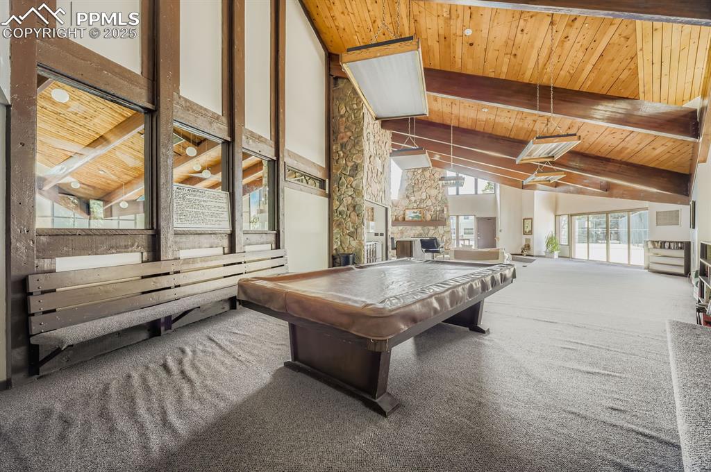 Image 11 of 17: Clubhouse