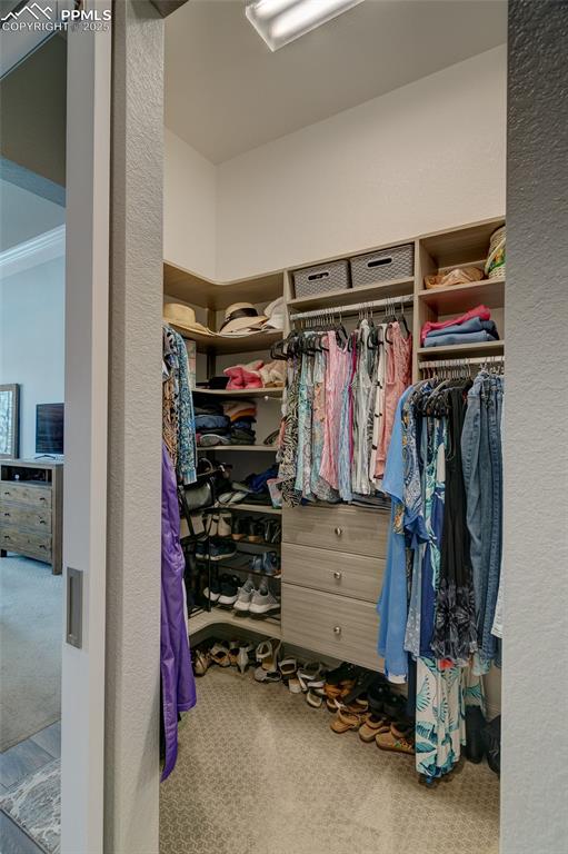 Image 13 of 46: Closet