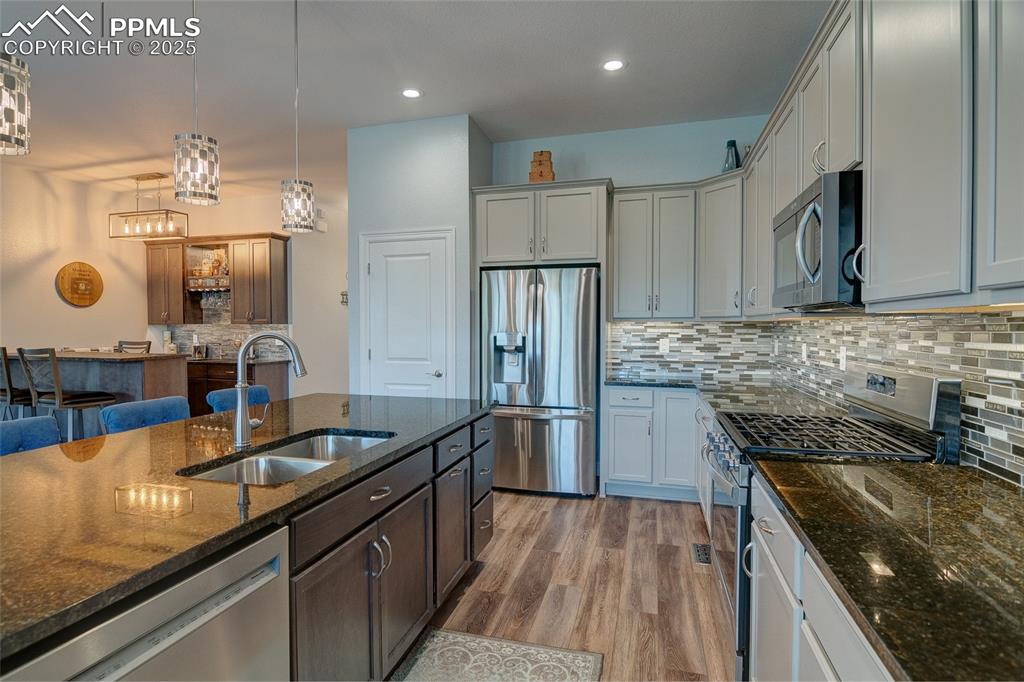 Image 8 of 46: Kitchen